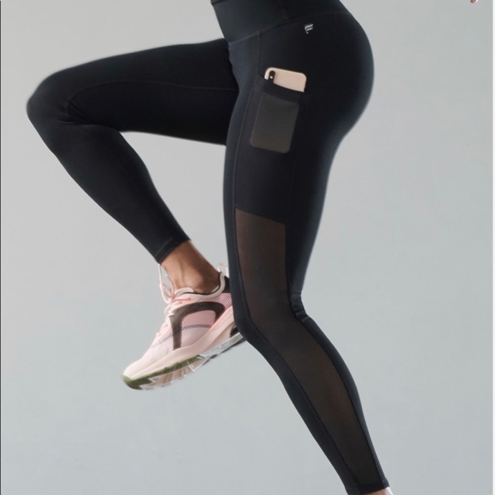 Fabletics Powerhold Highwaist pocket legging